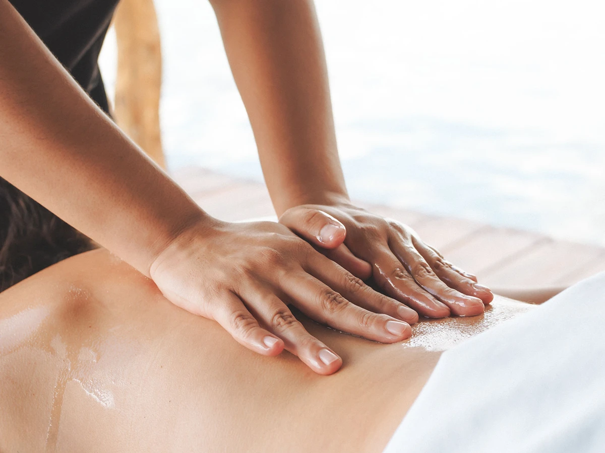 Masaje relajante en el spa